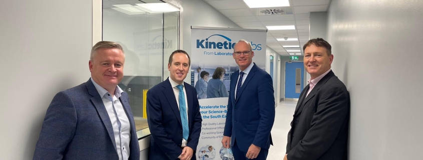 Minister Simon Coveney visits Kinetic Labs